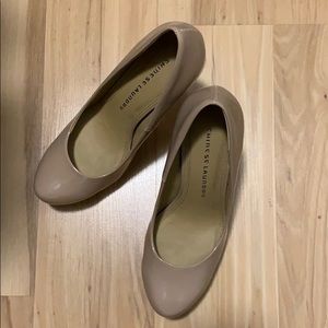 Nude heels Chinese Laundry Size 8